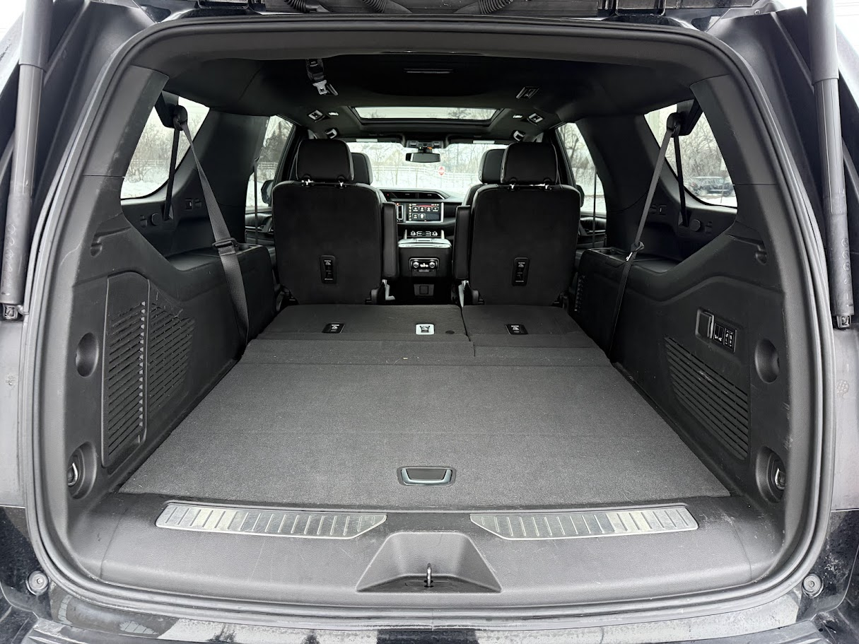 GMC Yukon XL Denali 4WD 2022