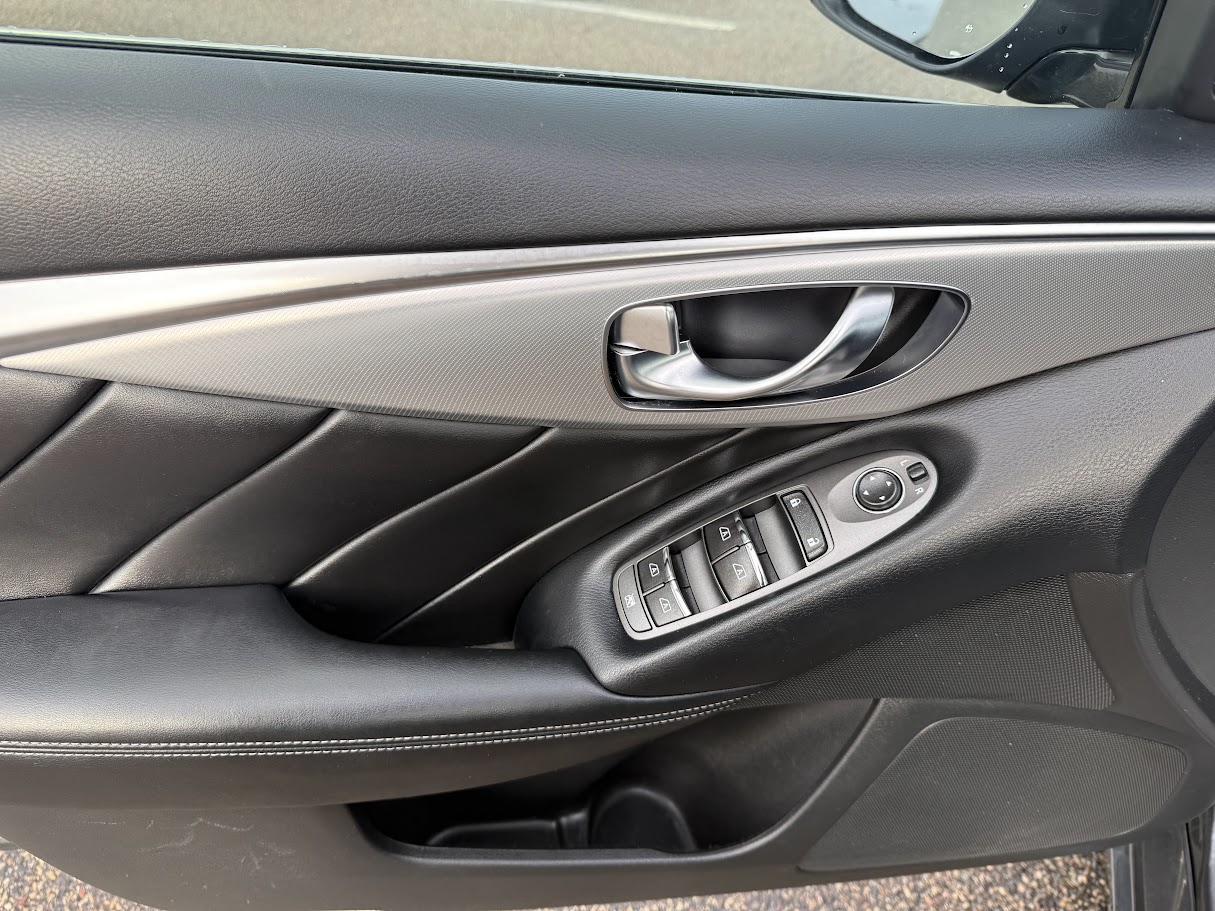 Infiniti Q50 3.0t LUXE AWD 2021