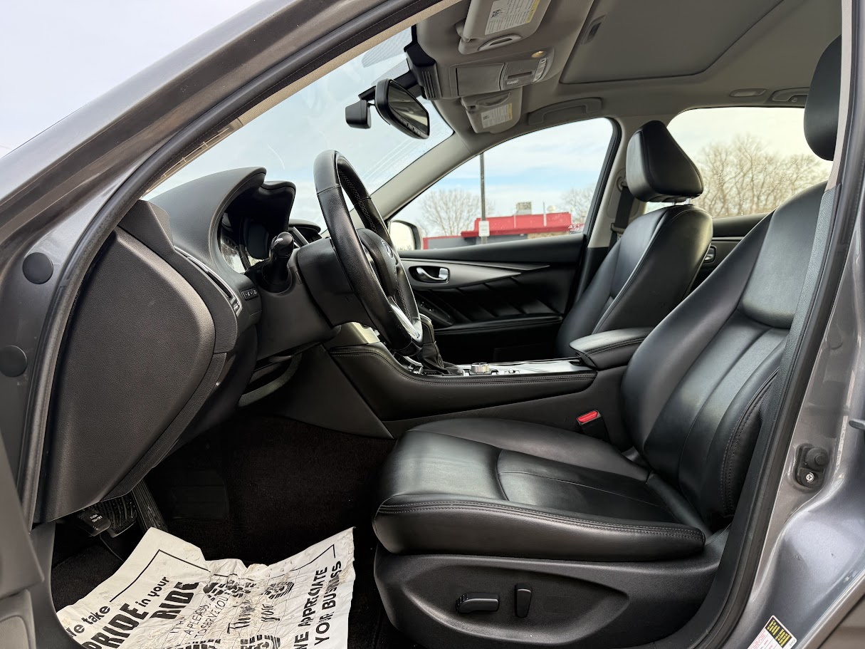 Infiniti Q50 3.0t LUXE AWD 2021