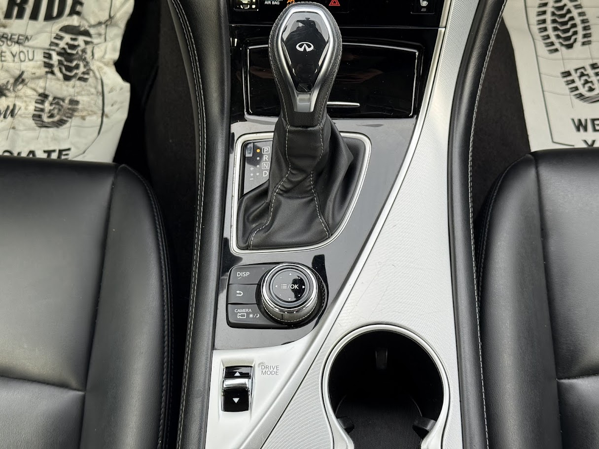 Infiniti Q50 3.0t LUXE AWD 2021