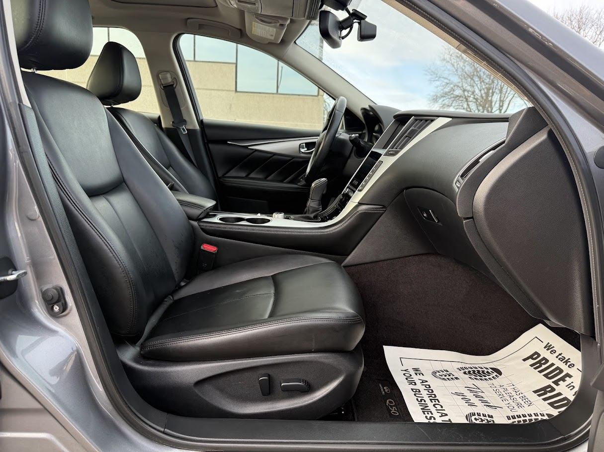 Infiniti Q50 3.0t LUXE AWD 2021