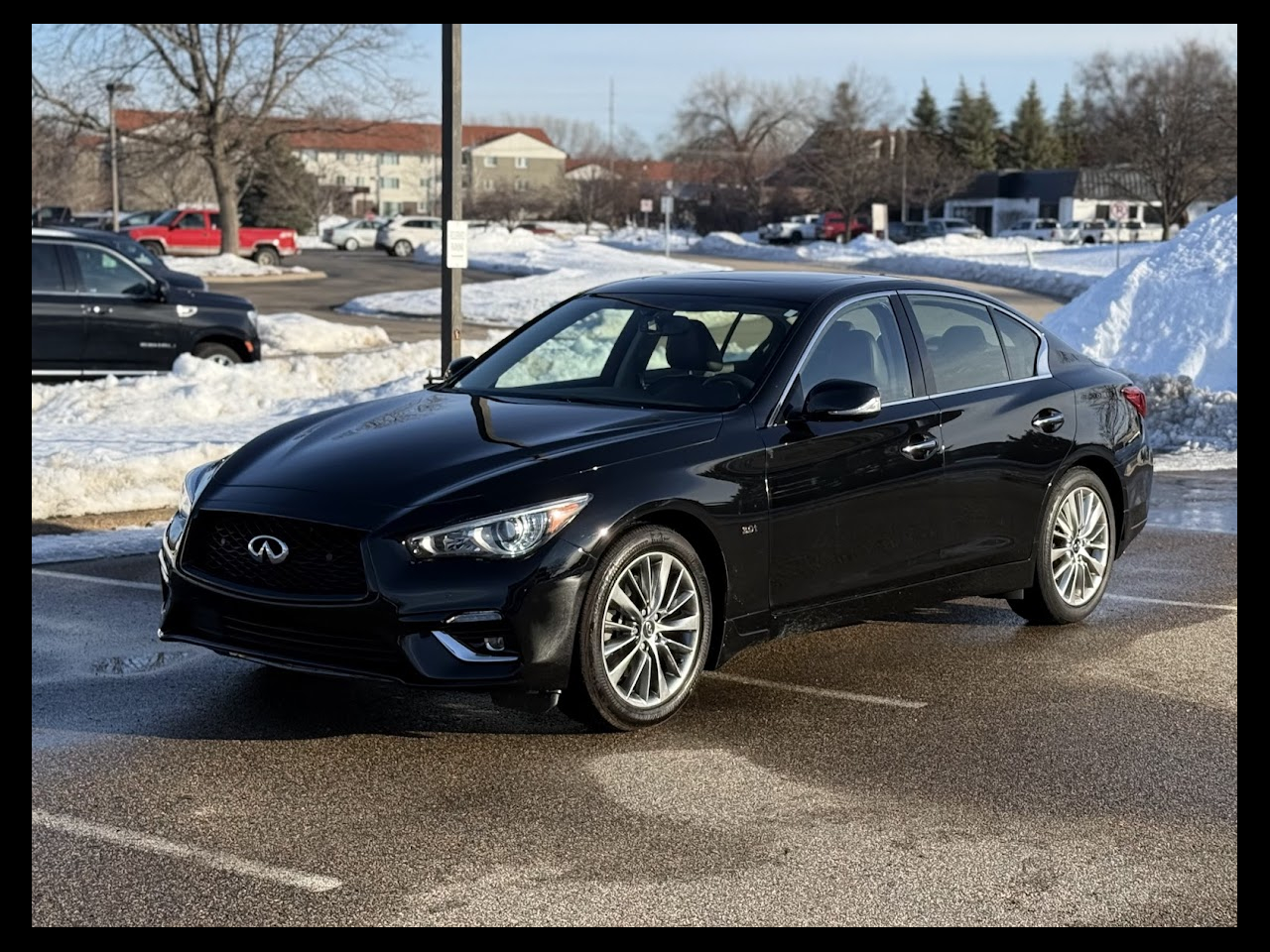 Infiniti Q50 3.0t LUXE AWD 2021
