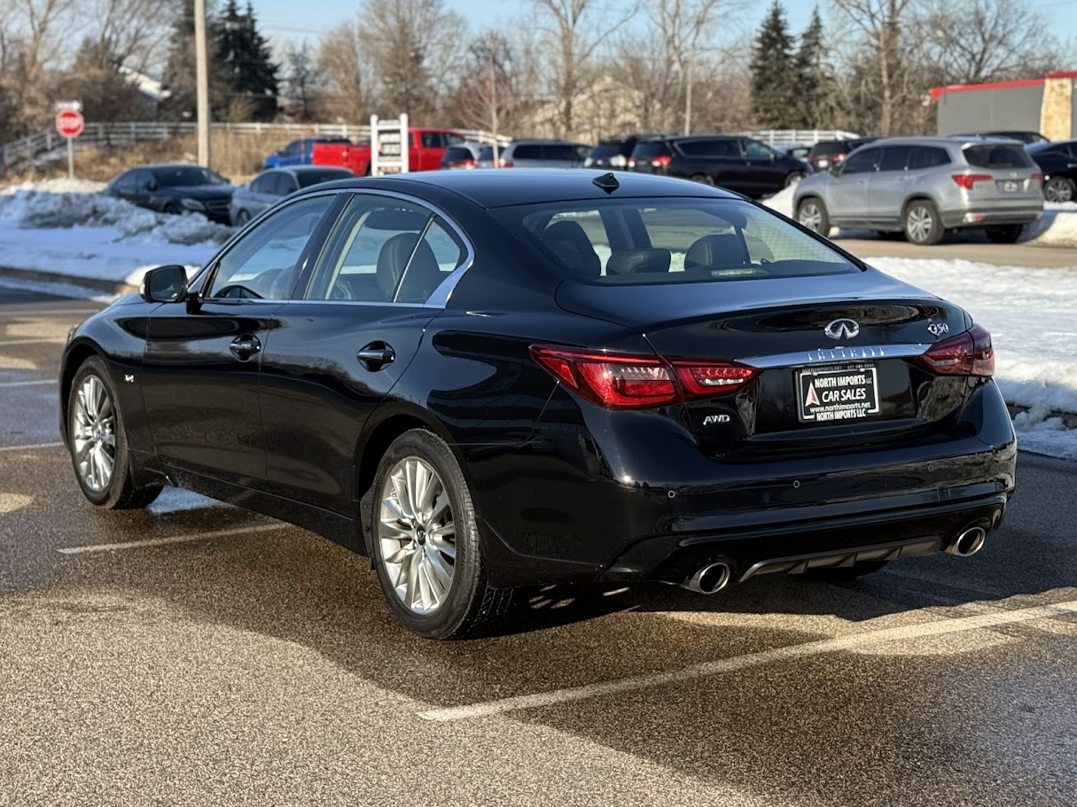 Infiniti Q50 3.0t LUXE AWD 2021