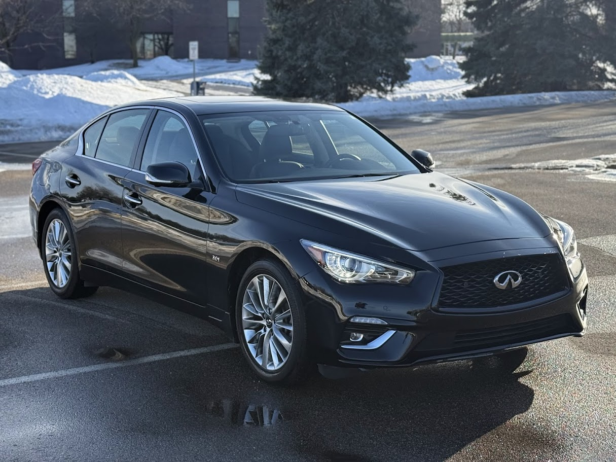 Infiniti Q50 3.0t LUXE AWD 2021