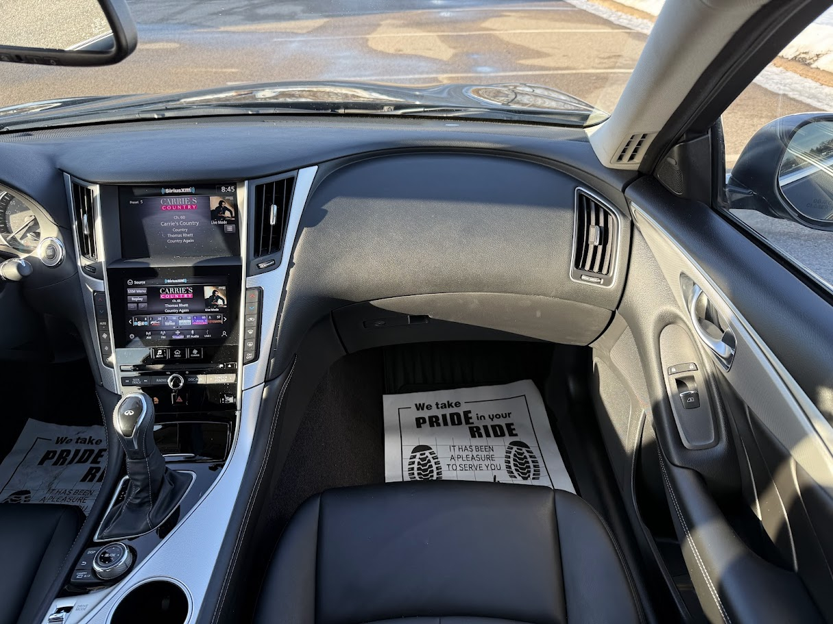 Infiniti Q50 3.0t LUXE AWD 2021