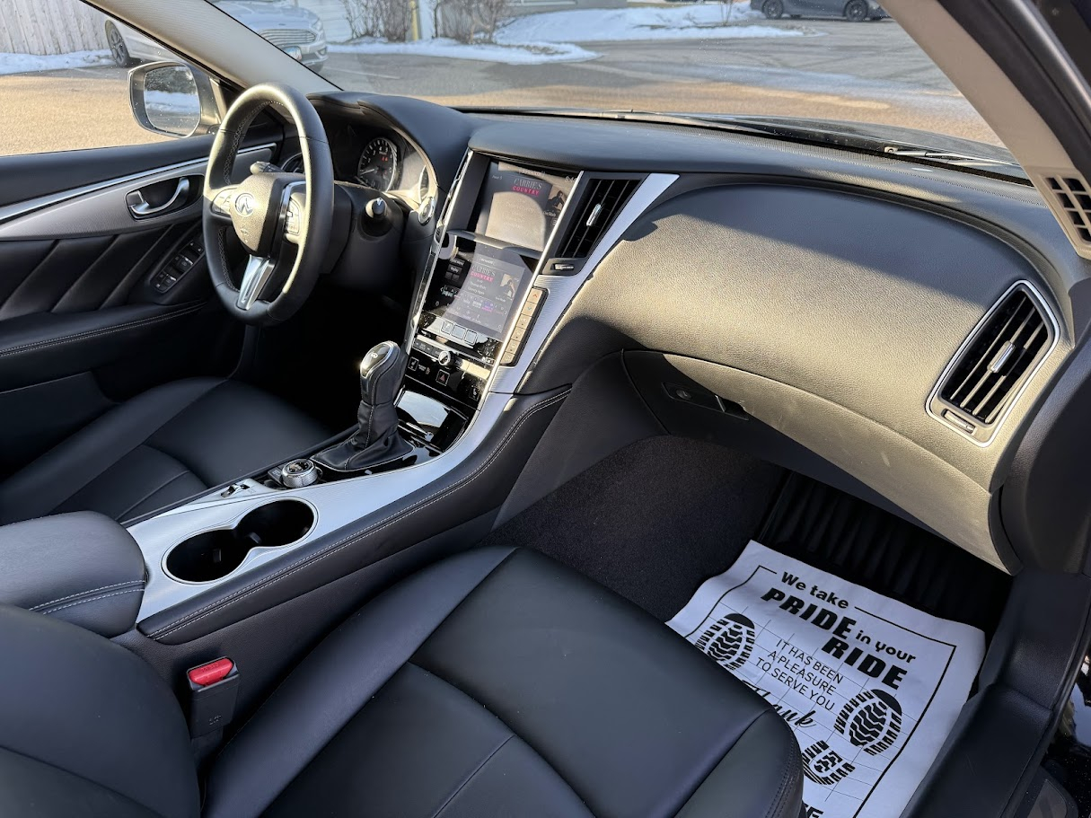 Infiniti Q50 3.0t LUXE AWD 2021