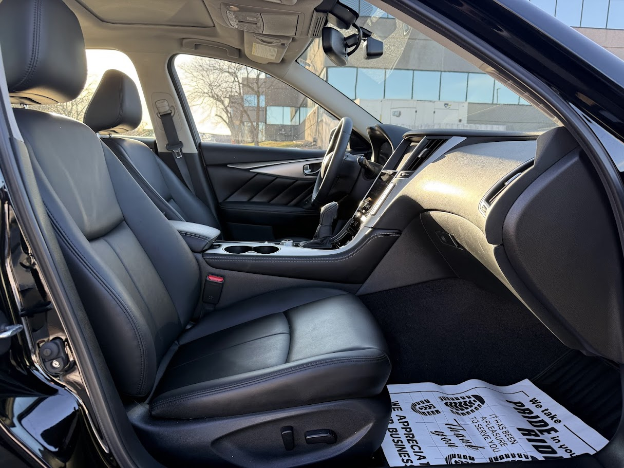 Infiniti Q50 3.0t LUXE AWD 2021