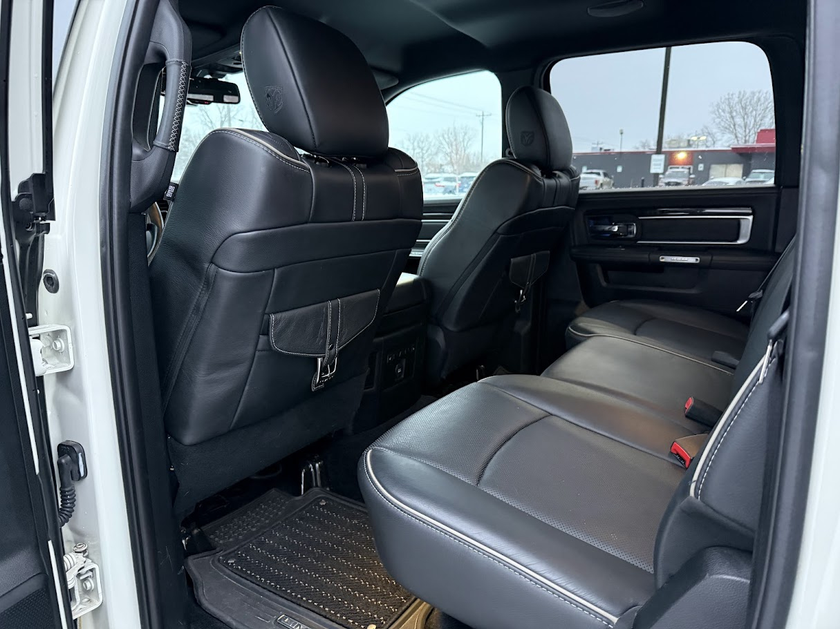 RAM 1500 Longhorn Crew Cab SWB 4WD 2016