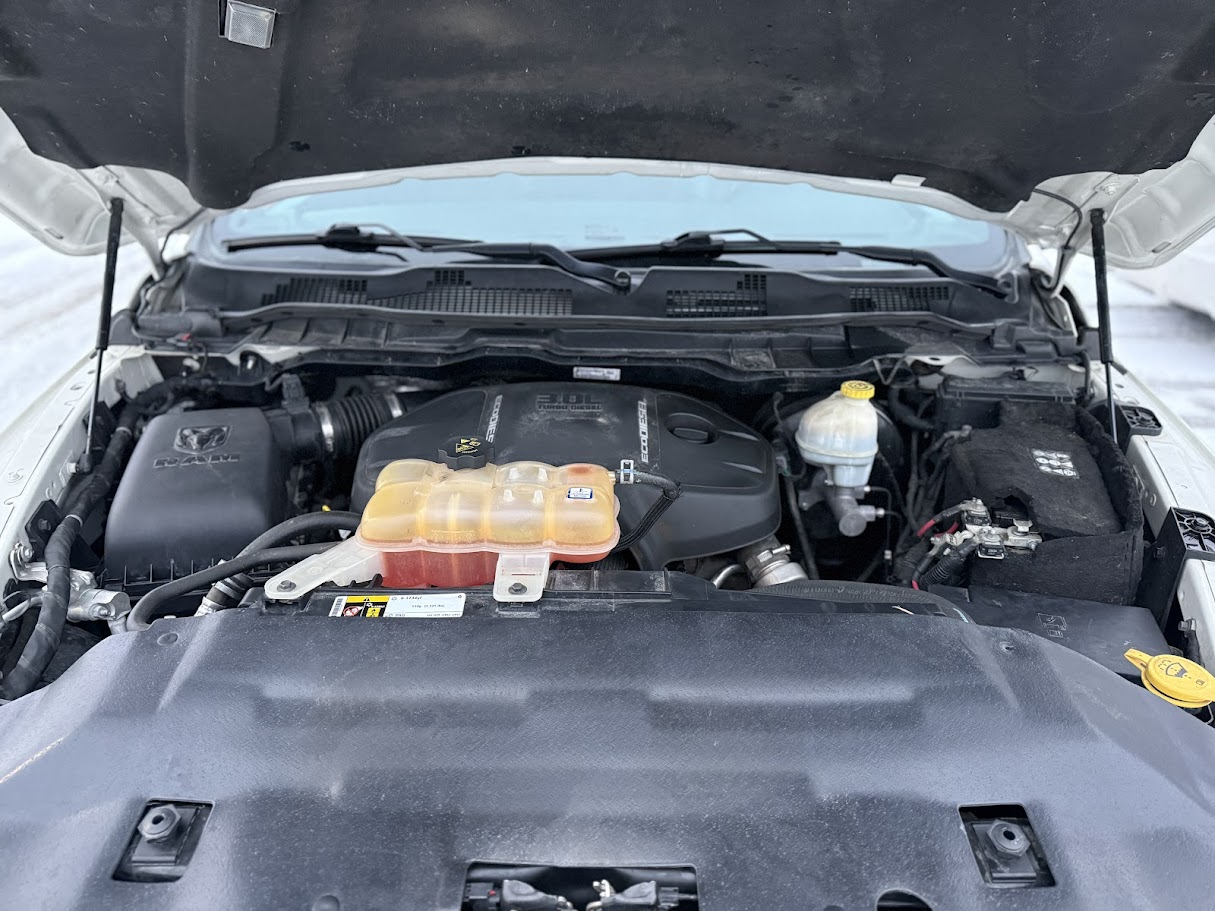 RAM 1500 Longhorn Crew Cab SWB 4WD 2016