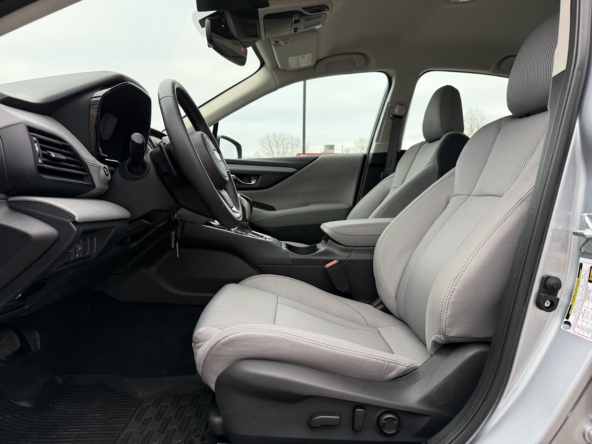 Subaru Legacy Premium 2025