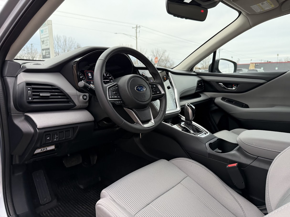 Subaru Legacy Premium 2025