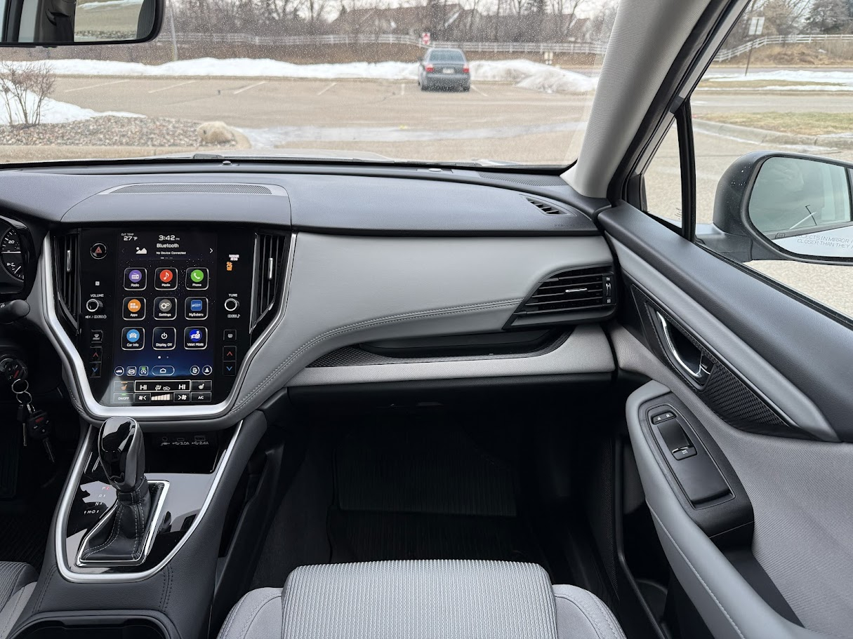 Subaru Legacy Premium 2025