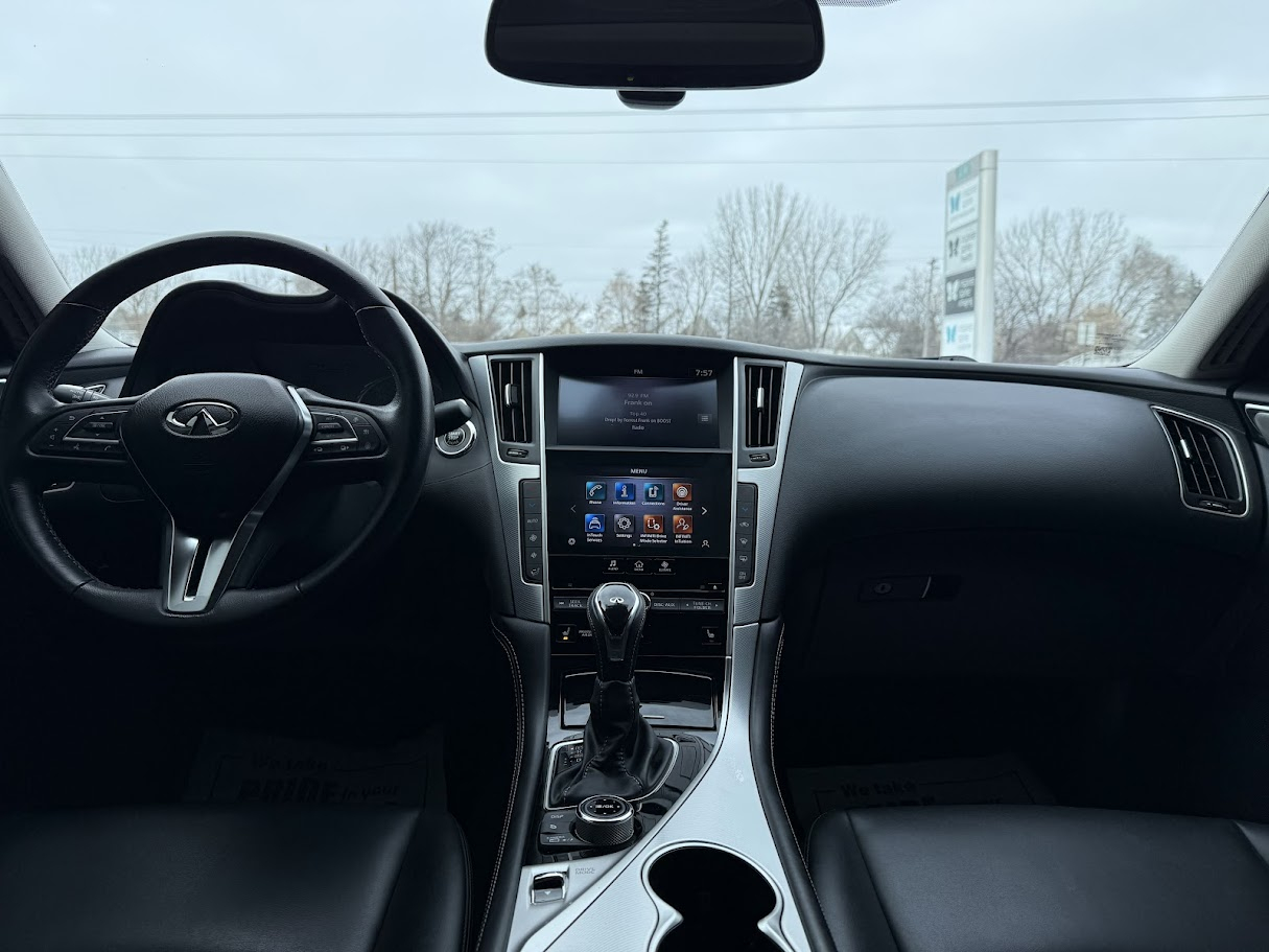 Infiniti Q50 3.0t LUXE AWD 2021