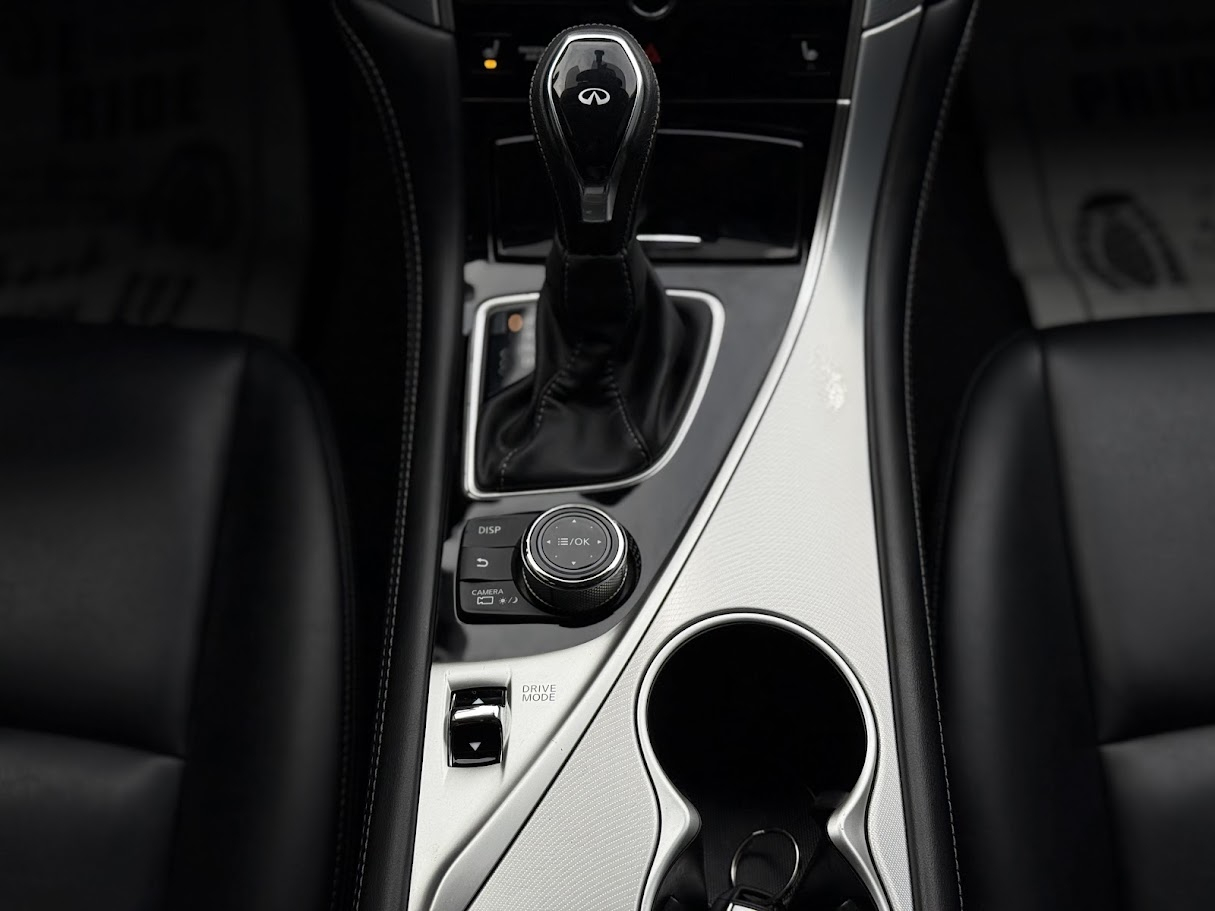 Infiniti Q50 3.0t LUXE AWD 2021