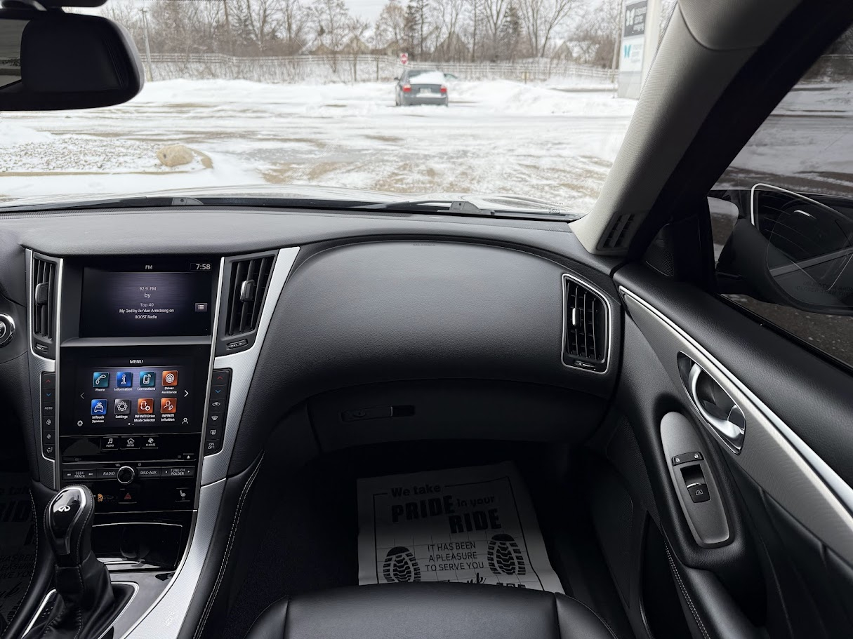 Infiniti Q50 3.0t LUXE AWD 2021