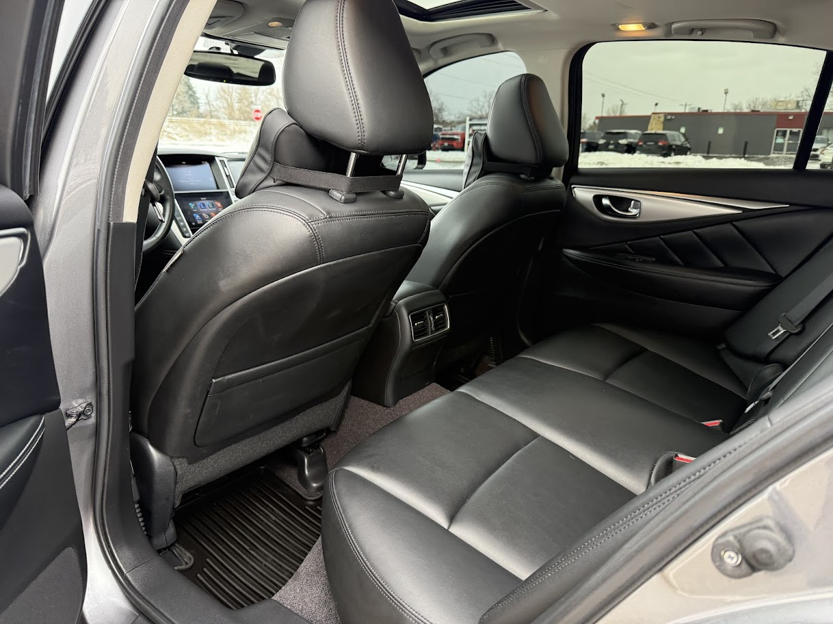 Infiniti Q50 3.0t LUXE AWD 2021