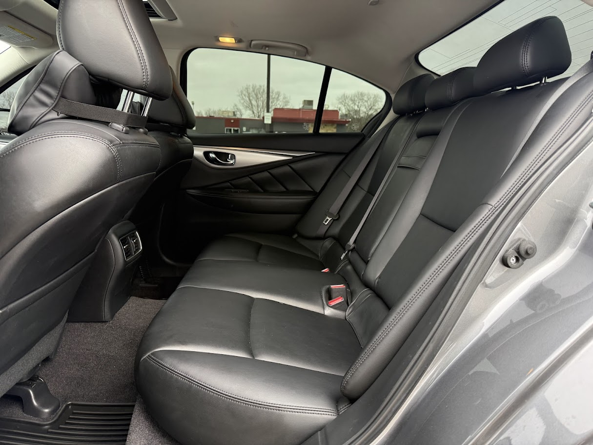 Infiniti Q50 3.0t LUXE AWD 2021