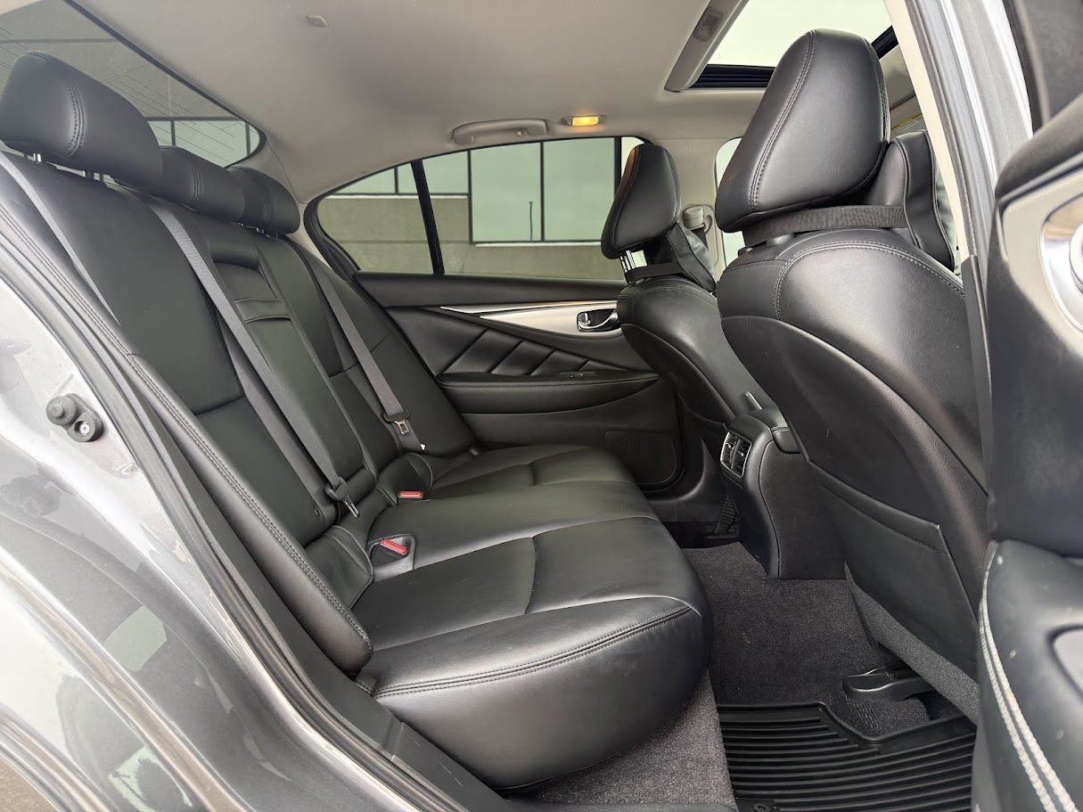 Infiniti Q50 3.0t LUXE AWD 2021