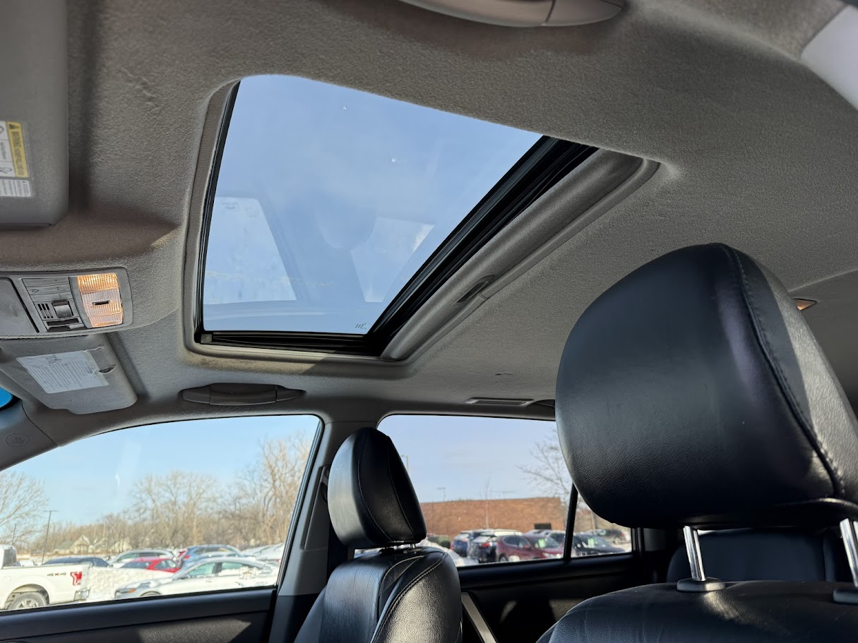 Toyota Highlander Base 4WD 2013