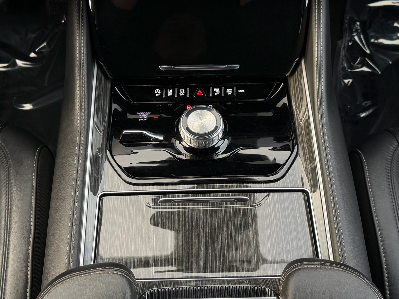 Jeep Wagoneer Series II 4WD 2022