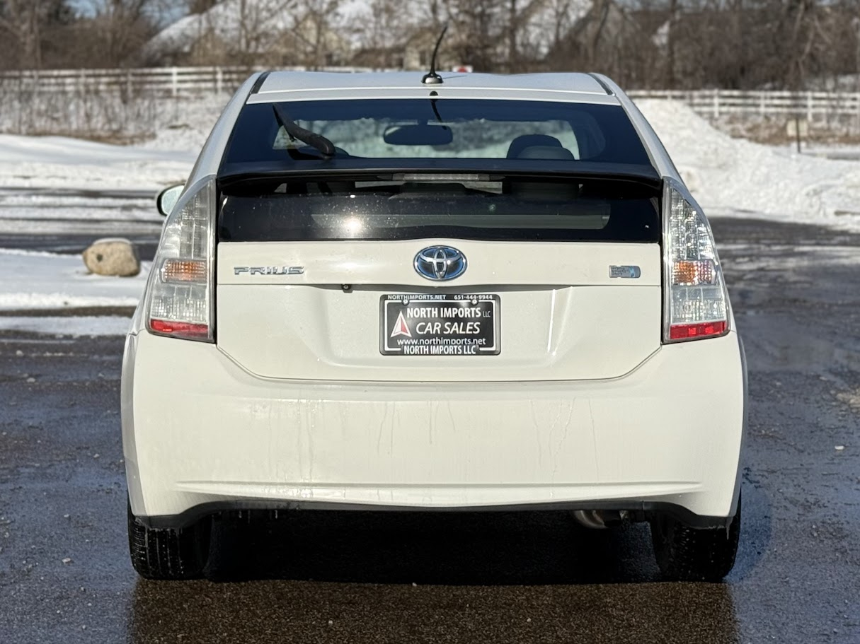 Toyota Prius Prius V 2010