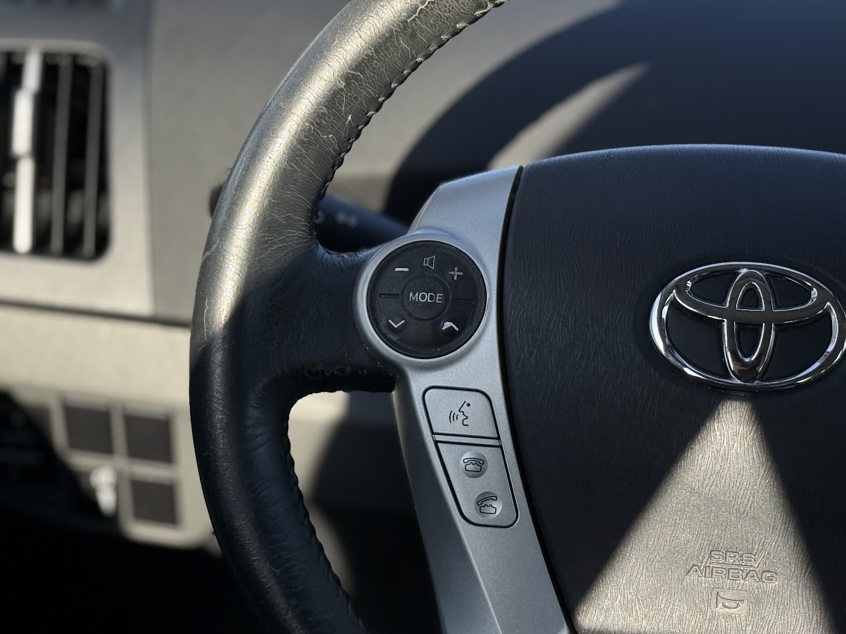 Toyota Prius Prius V 2010