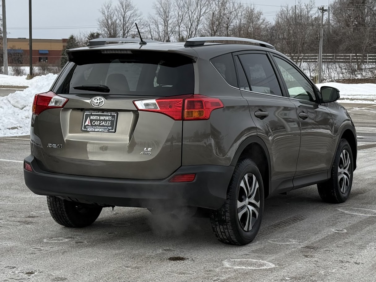 Toyota RAV4 LE AWD 2015