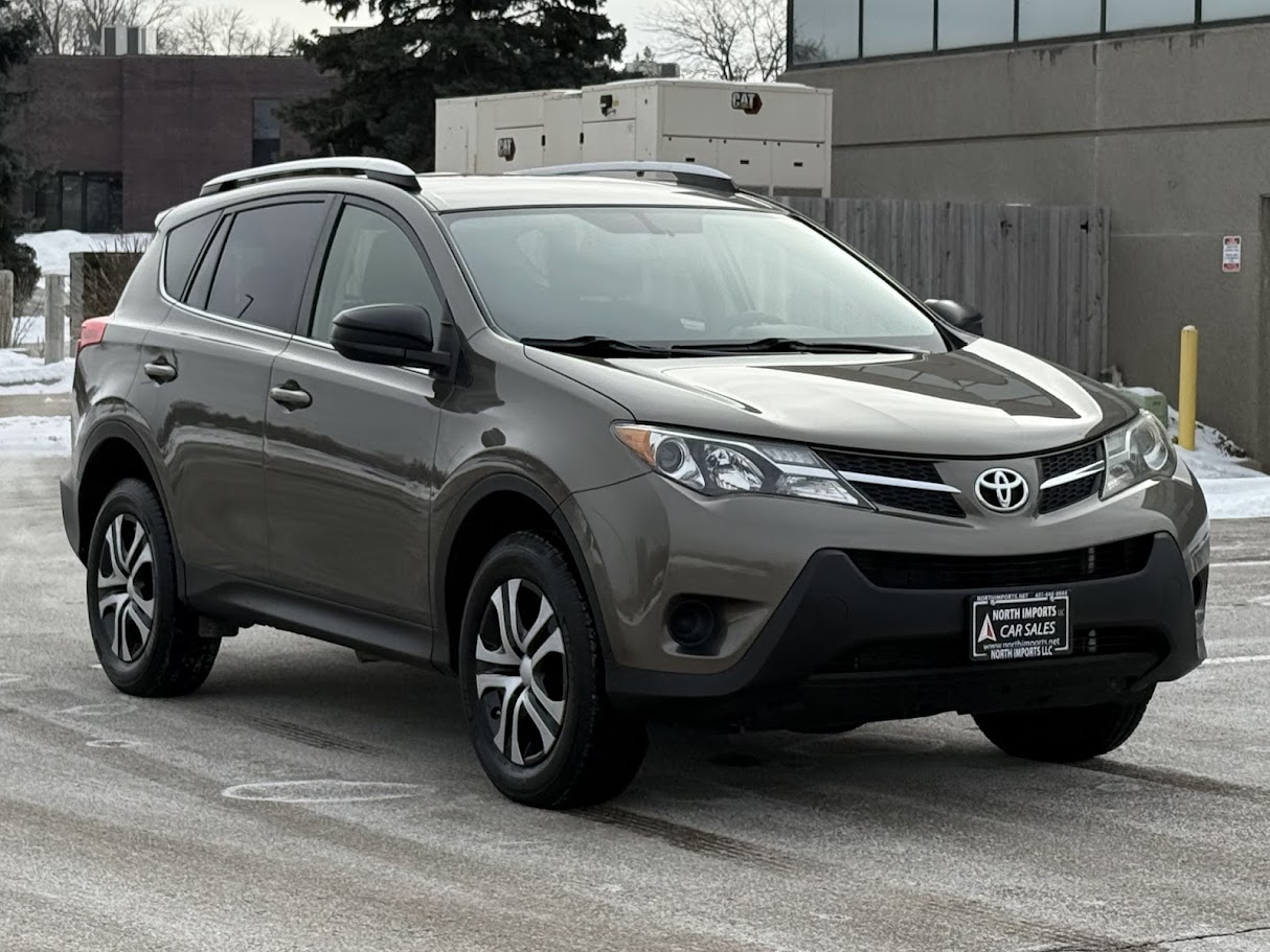 Toyota RAV4 LE AWD 2015