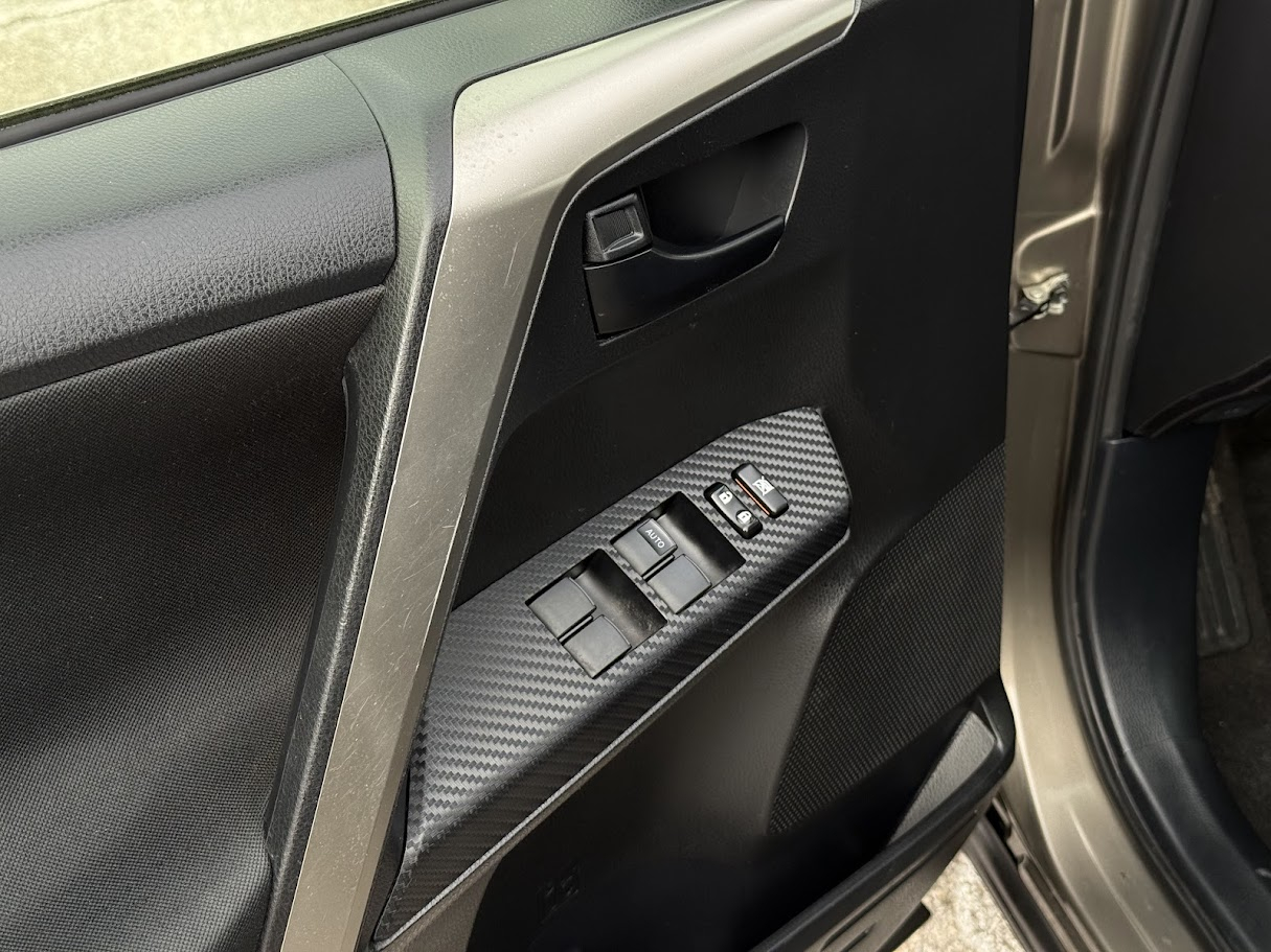 Toyota RAV4 LE AWD 2015