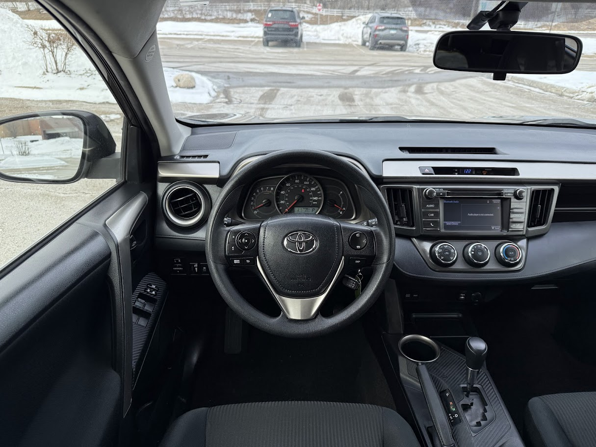 Toyota RAV4 LE AWD 2015