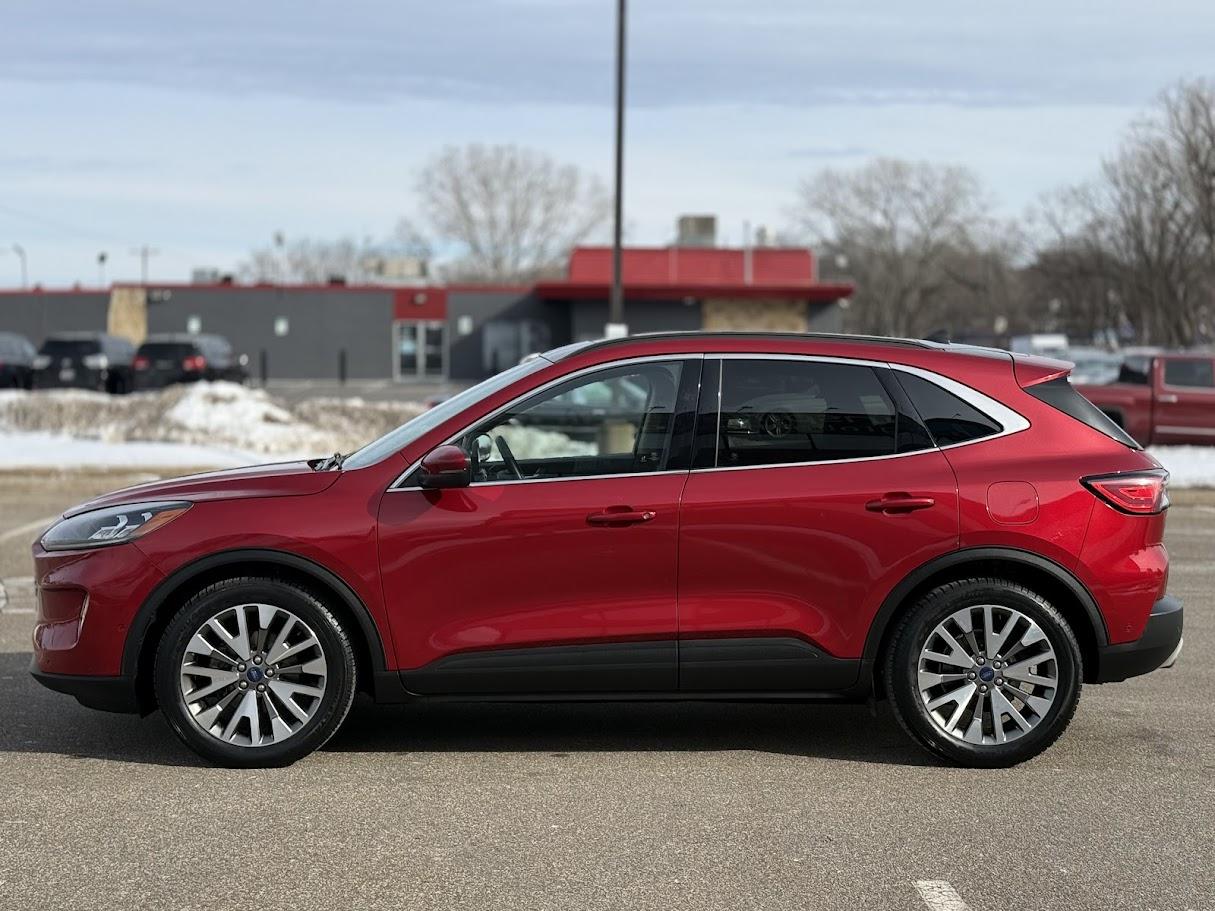 Ford Escape Hybrid Titanium 2020