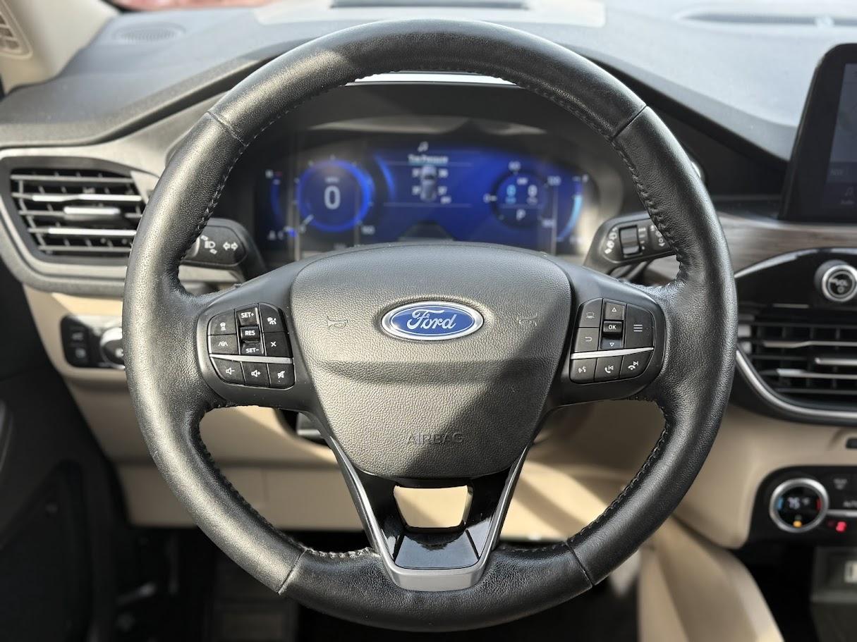 Ford Escape Hybrid Titanium 2020