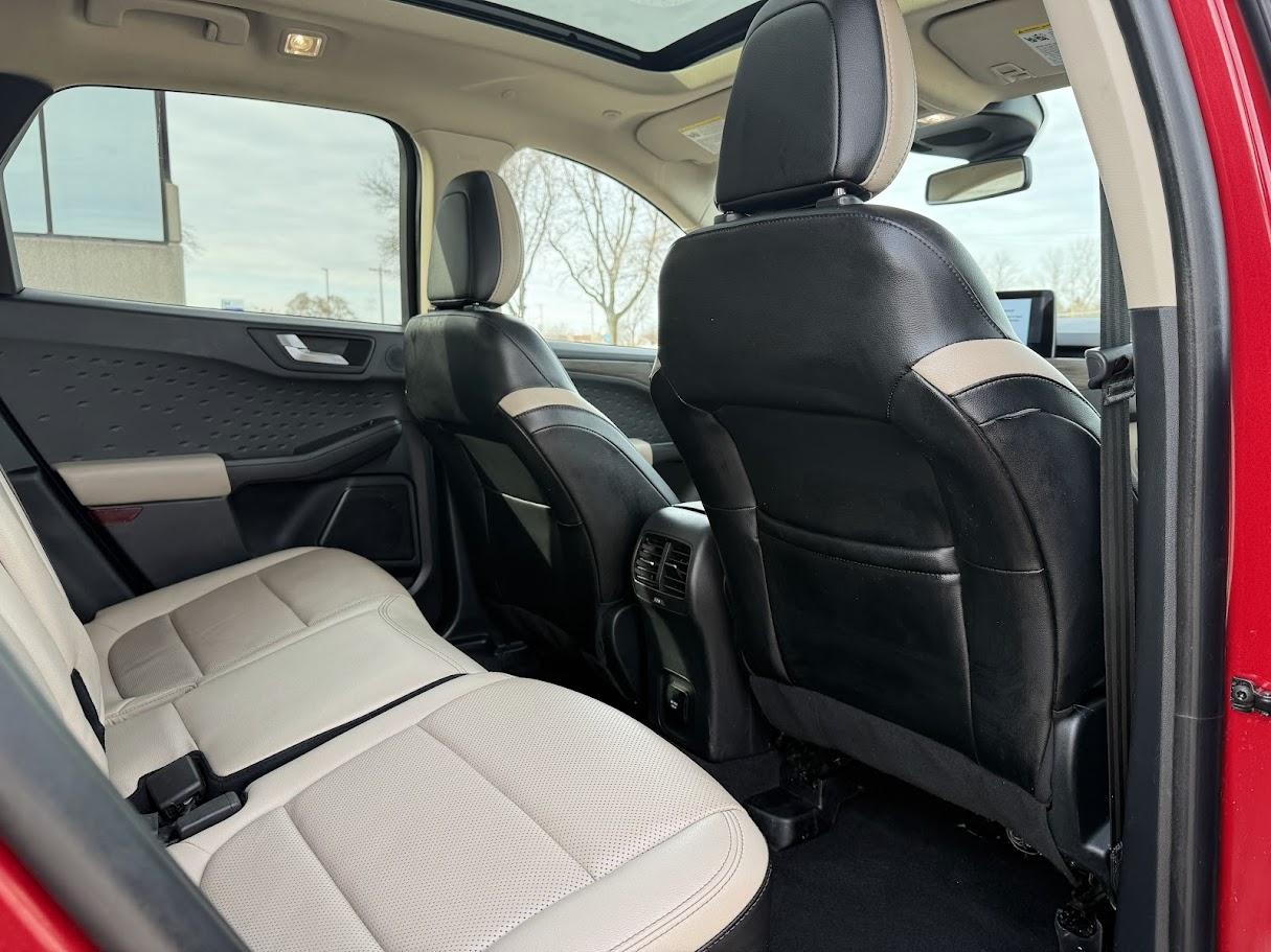 Ford Escape Hybrid Titanium 2020