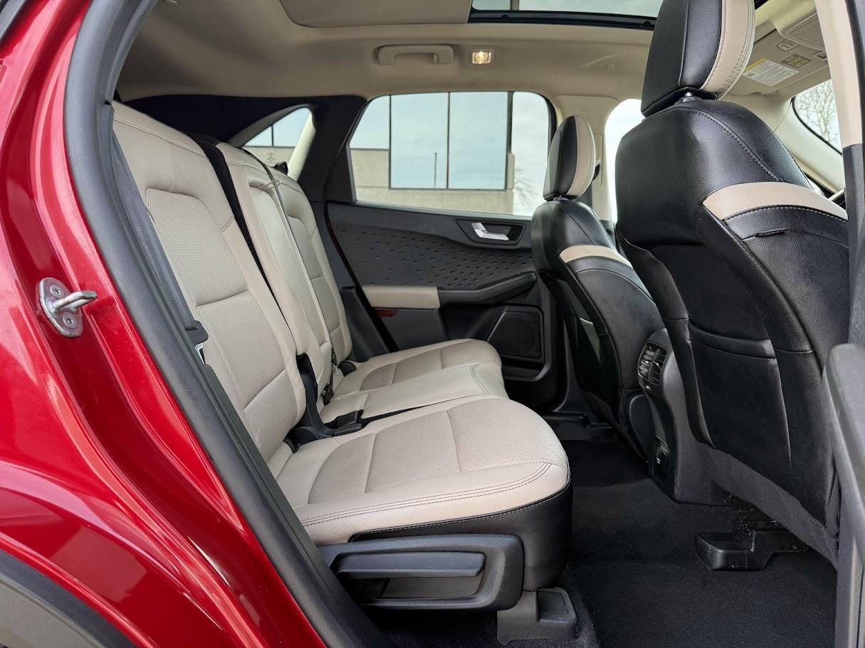 Ford Escape Hybrid Titanium 2020