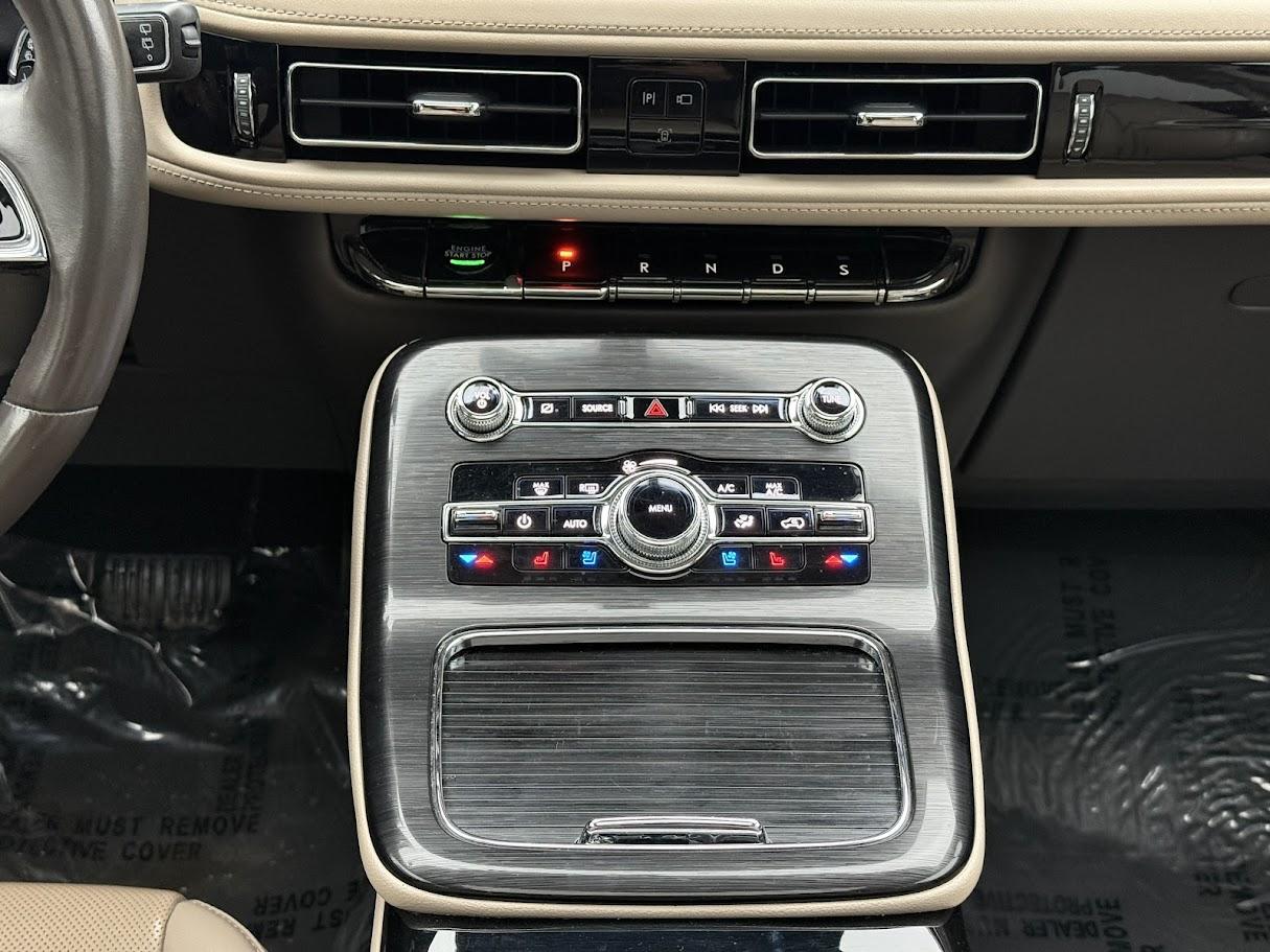 Lincoln Nautilus Reserve AWD 2021