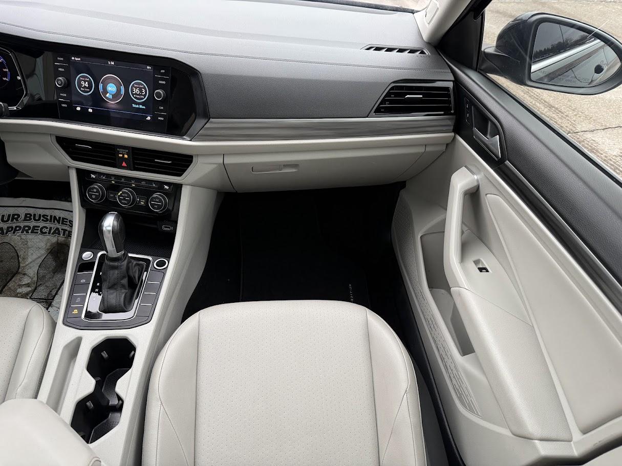 Volkswagen Jetta 1.4T SEL 8A 2019