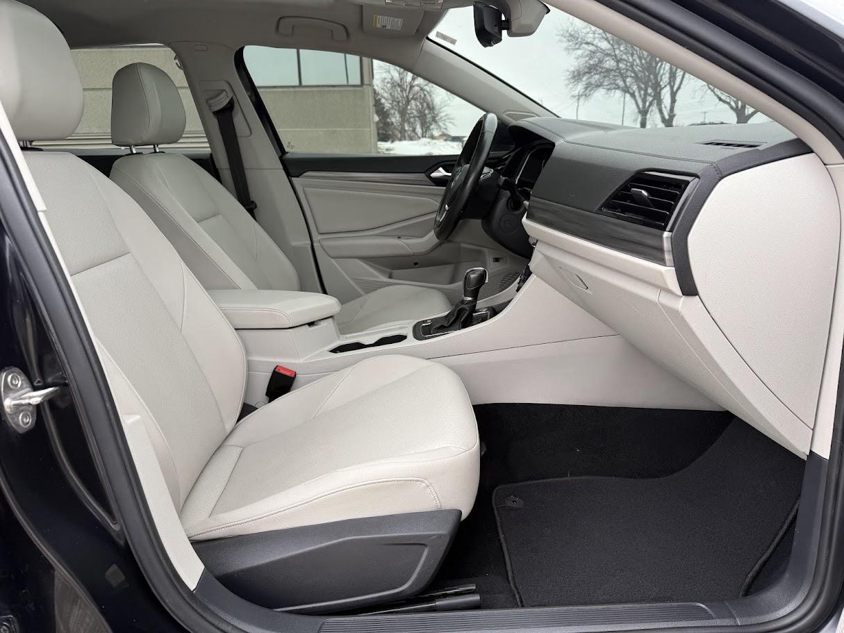 Volkswagen Jetta 1.4T SEL 8A 2019