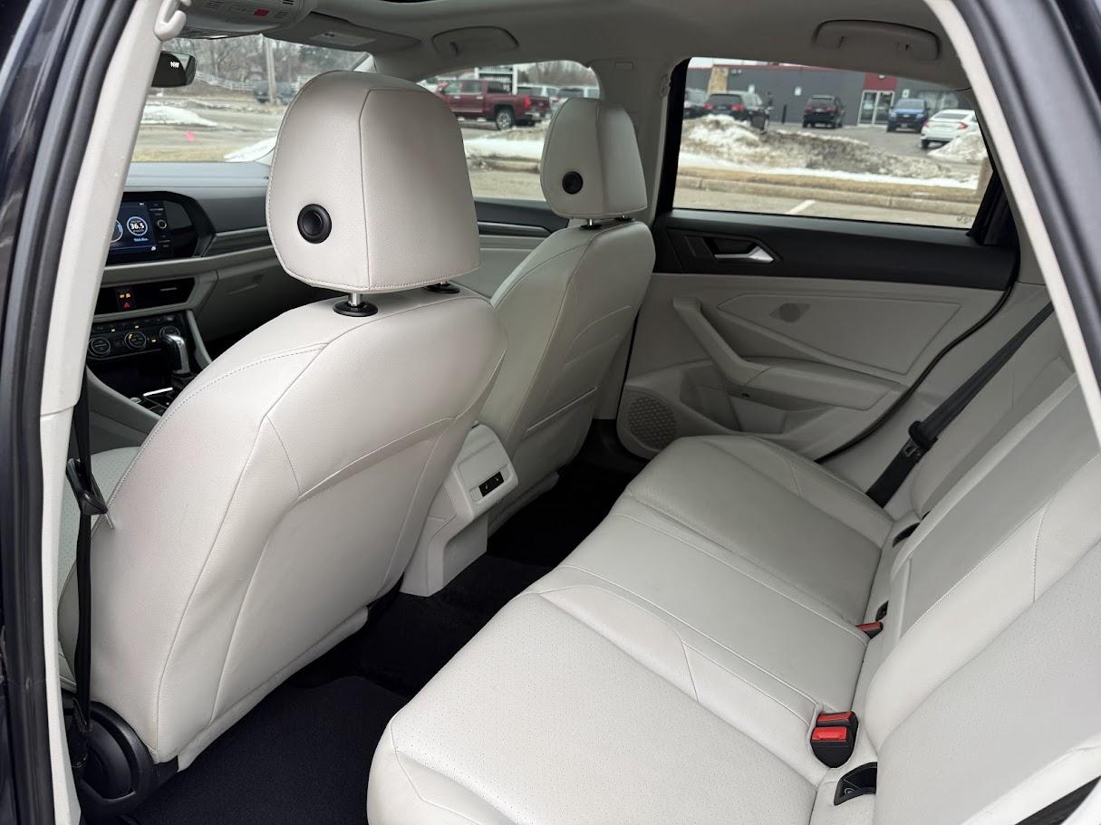 Volkswagen Jetta 1.4T SEL 8A 2019