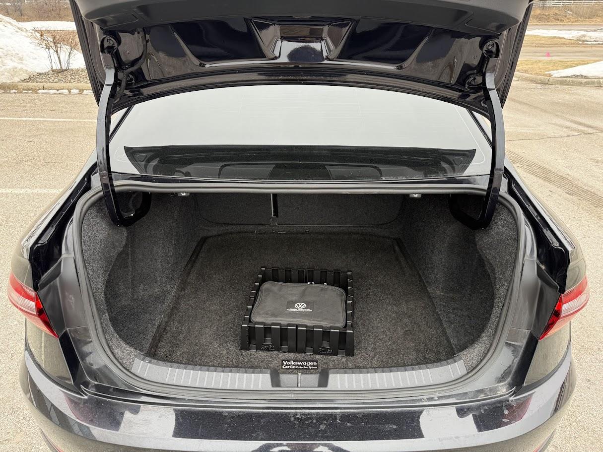 Volkswagen Jetta 1.4T SEL 8A 2019