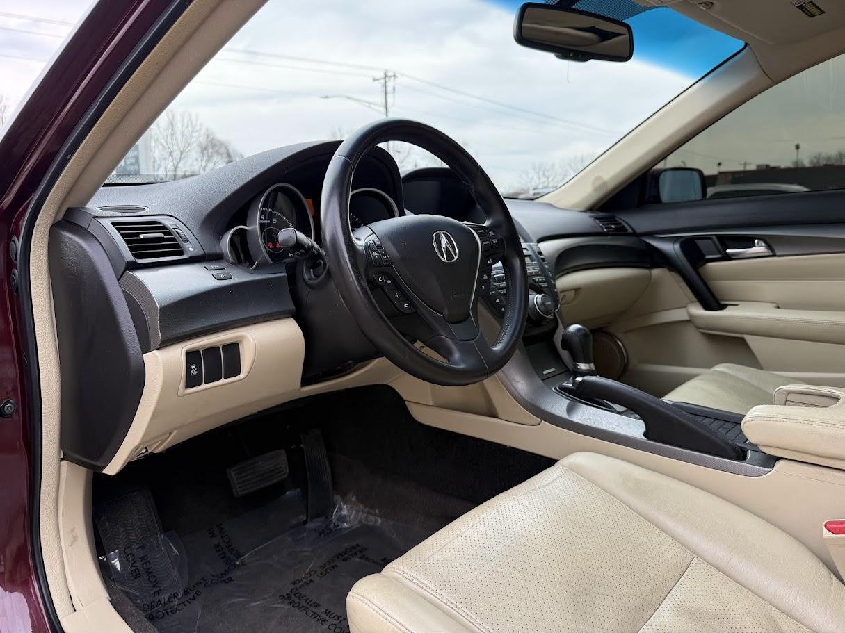 Acura TL 6-Speed AT with Tech Package and 18-In. WP 2012