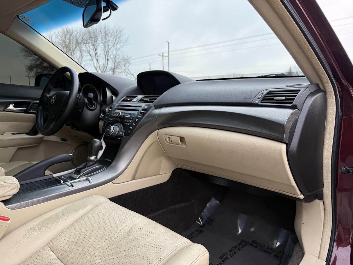 Acura TL 6-Speed AT with Tech Package and 18-In. WP 2012