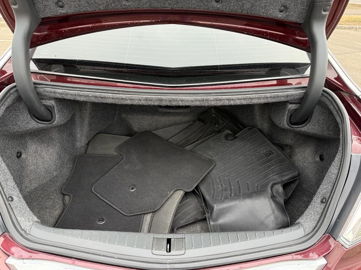 Acura TL 6-Speed AT with Tech Package and 18-In. WP 2012