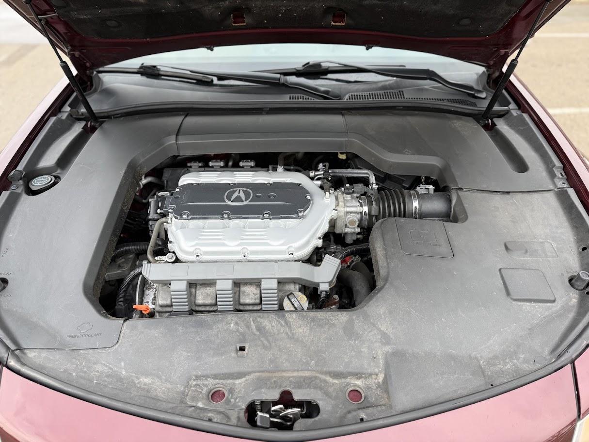 Acura TL 6-Speed AT with Tech Package and 18-In. WP 2012