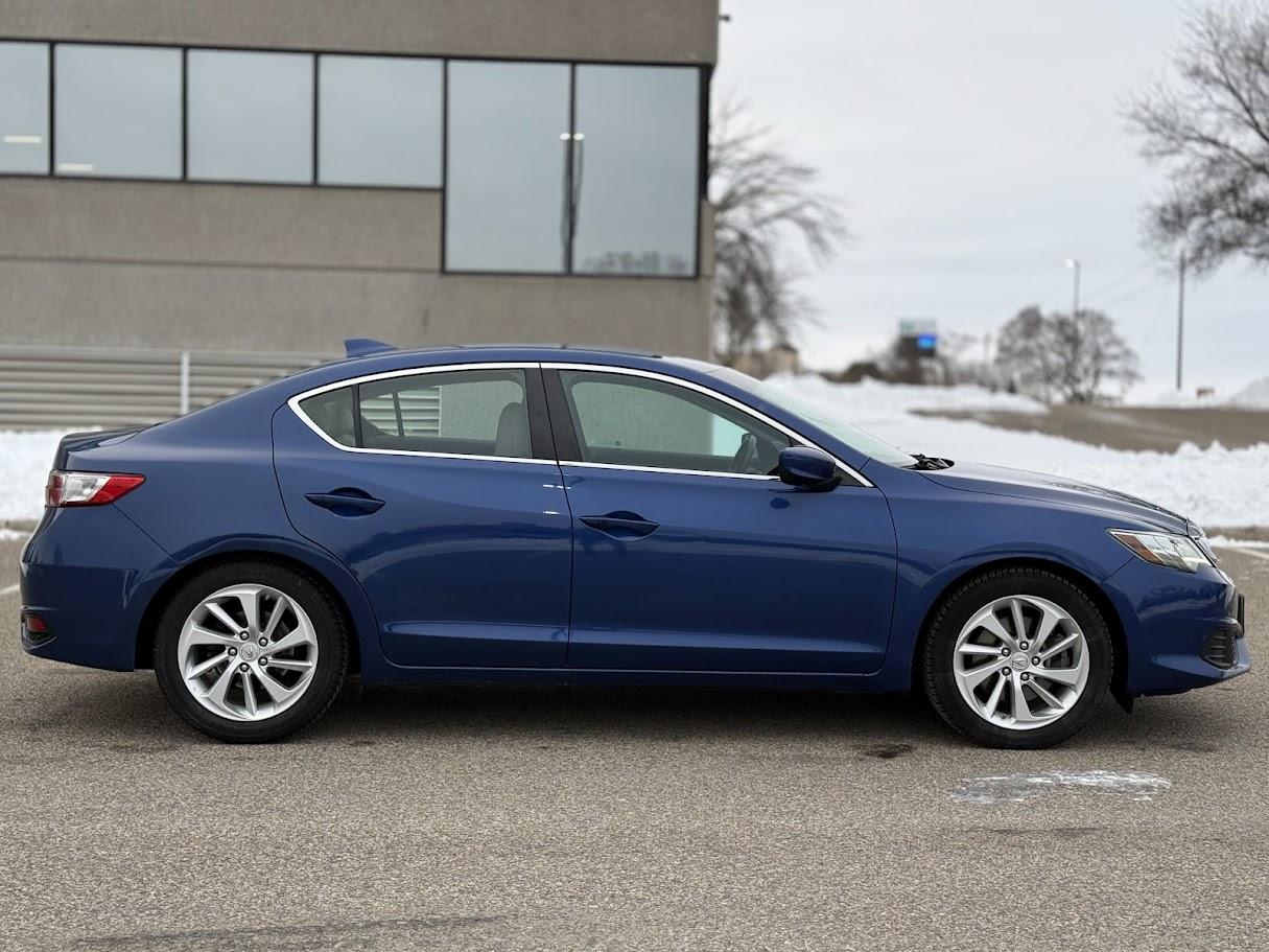 Acura ILX 8-Spd AT w/ Premium Package 2016