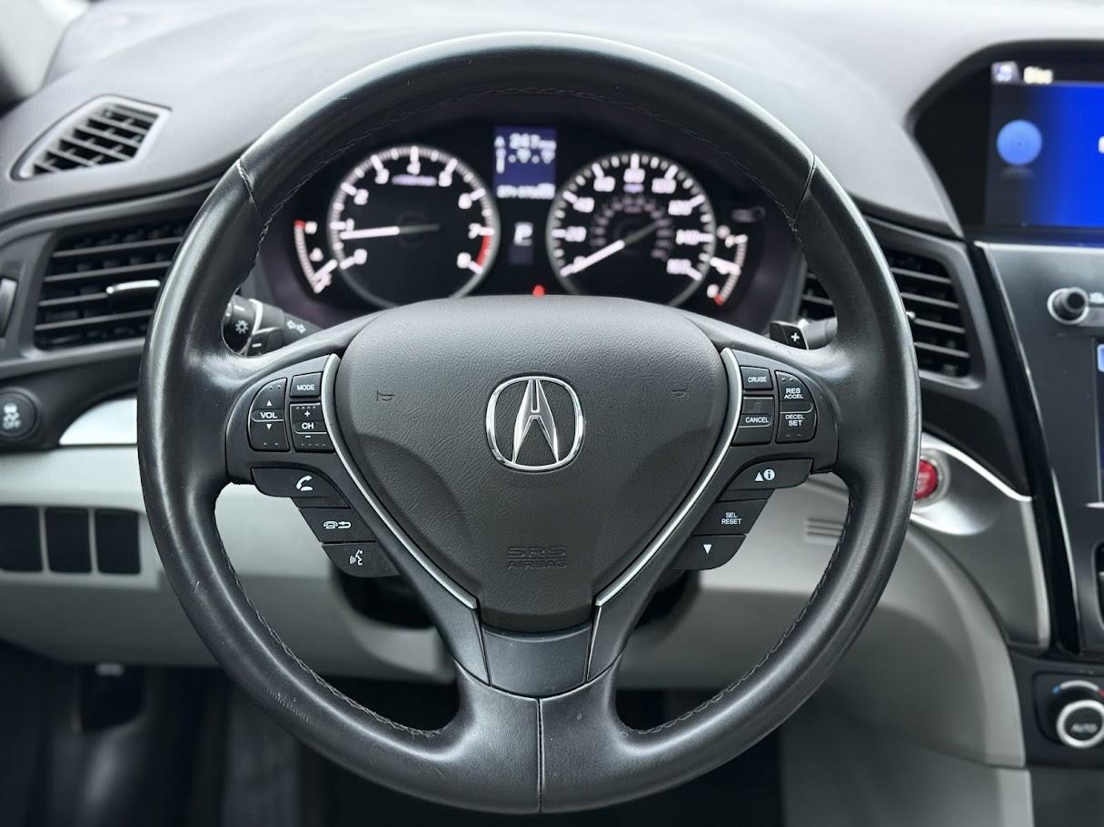 Acura ILX 8-Spd AT w/ Premium Package 2016