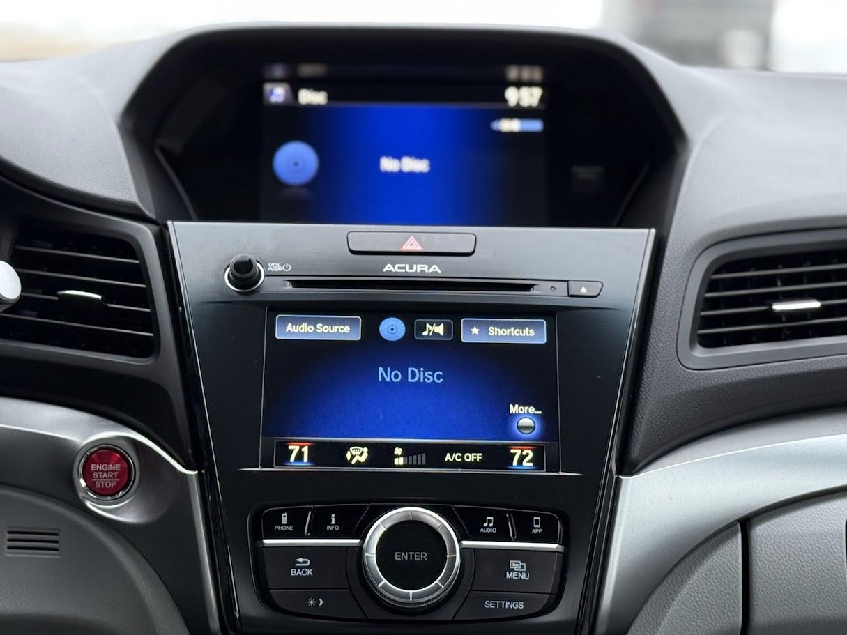 Acura ILX 8-Spd AT w/ Premium Package 2016