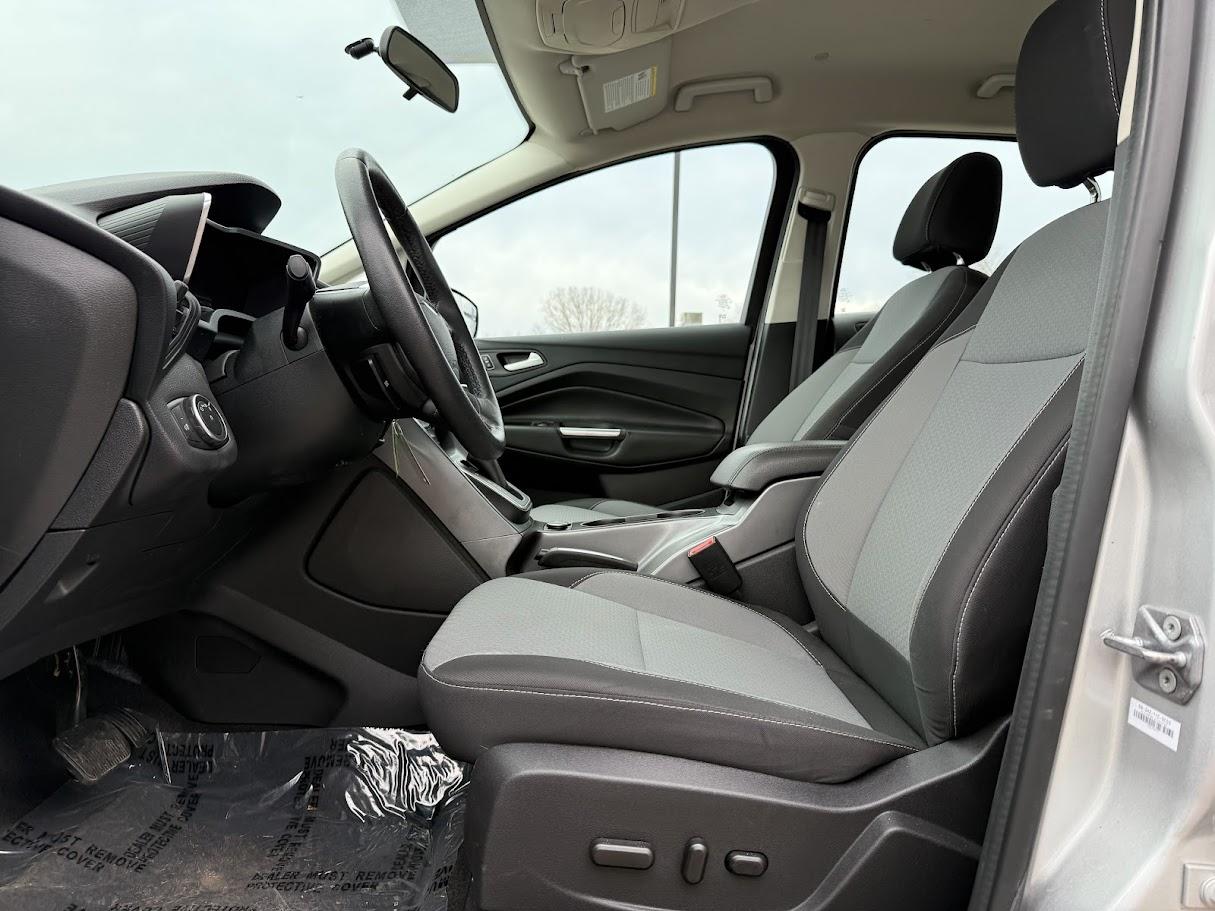 Ford C-Max Hybrid SE 2017