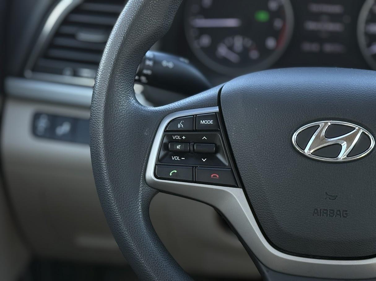 Hyundai Elantra SEL 2018