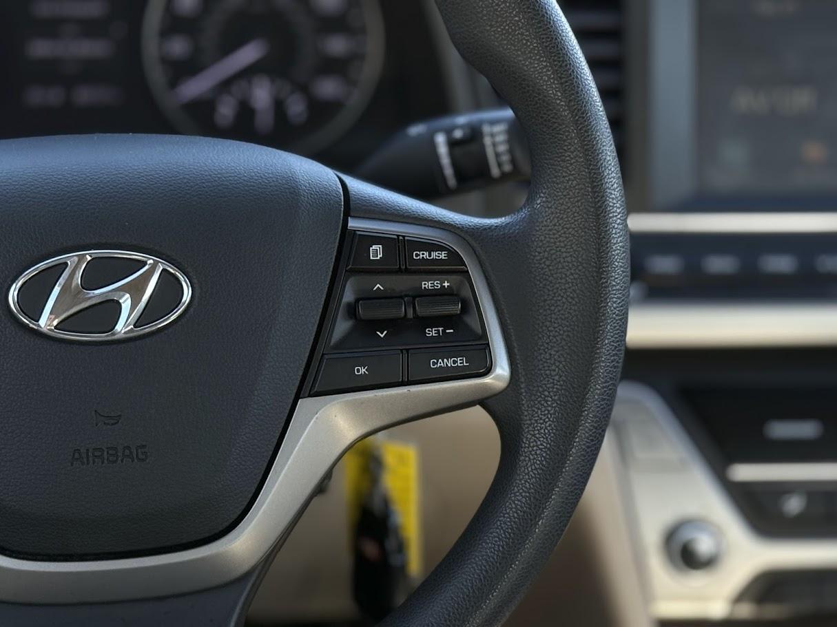 Hyundai Elantra SEL 2018