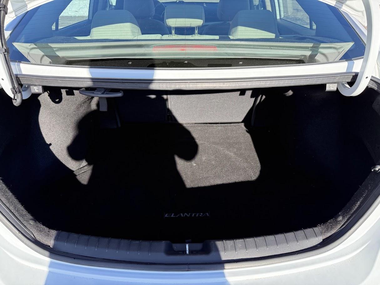 Hyundai Elantra SEL 2018